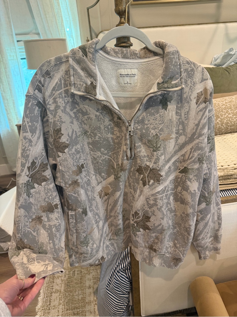 Abercrombie & Fitch Women's Gray Camouflage Quarter-Zip Utility Jacket